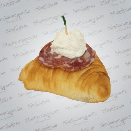 Sfogliatella ricotta e salame