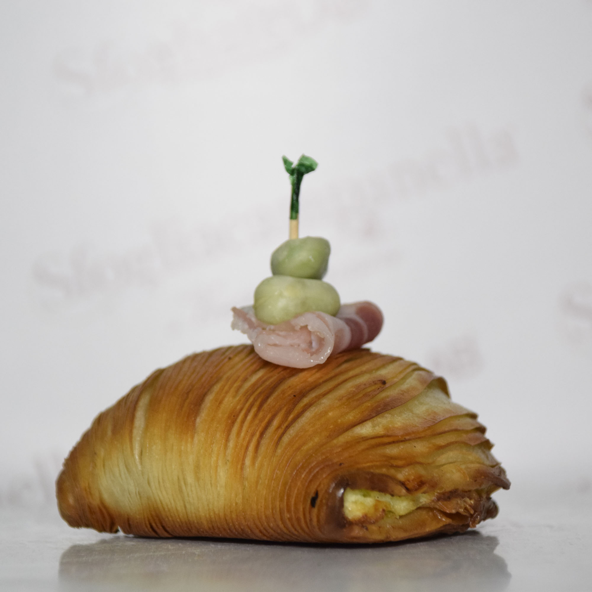 Sfogliatella fave e pancetta - immagine 2